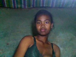 allycha1 photo 13