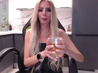 blondalina photo 12