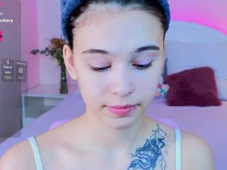 coralinejones photo 19