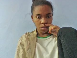 emelie1a photo 18