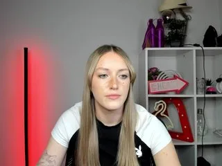 evelynblond highlight 1