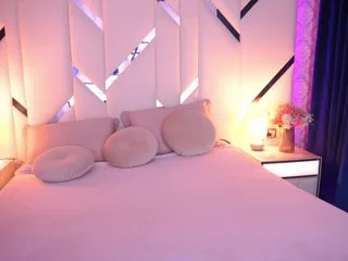 floragreys highlight 13