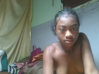 joela1 photo 9
