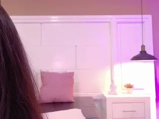 juliavega highlight 1