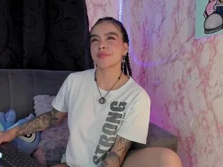 laurencamila1 highlight 20