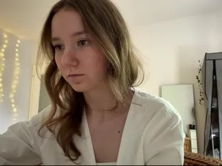 lisasmall highlight 19