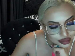 lovelyblondyx photo 11