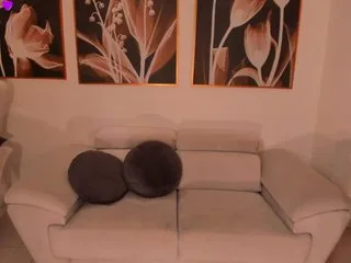miaroberts1 photo 9