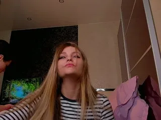 queenafina photo 10