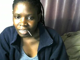 queenbeea photo 20