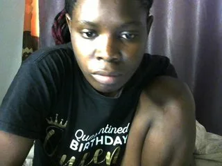 queenbeea photo 20