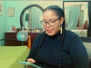 sarahlove16 highlight 2