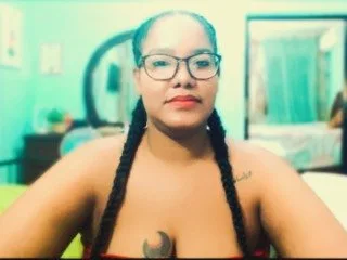sarahlove16 highlight 16