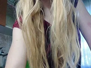 sexyblondmia photo 20