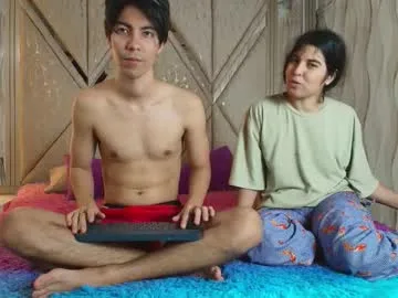 couple_hot_2025