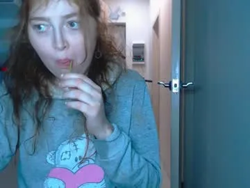 kira_foxy_