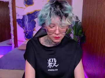 lyra_tay