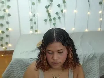 mia_velour