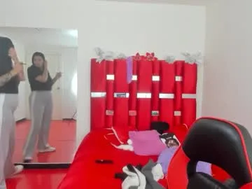 scarlett_red_11