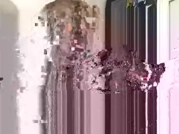 sissyborn2givehead