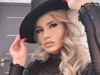 MoniqueSin highlight 2