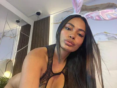 elenajamess highlight 1