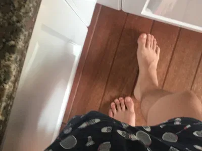 mcklister_kinky_feets photo 1
