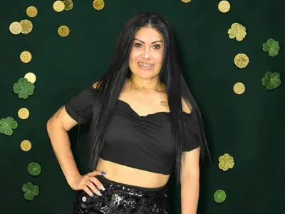 tania_mature highlight 2